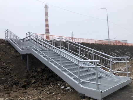 Изготовление и монтаж металлоконструкций лестничного схода в г. Минеральные Воды